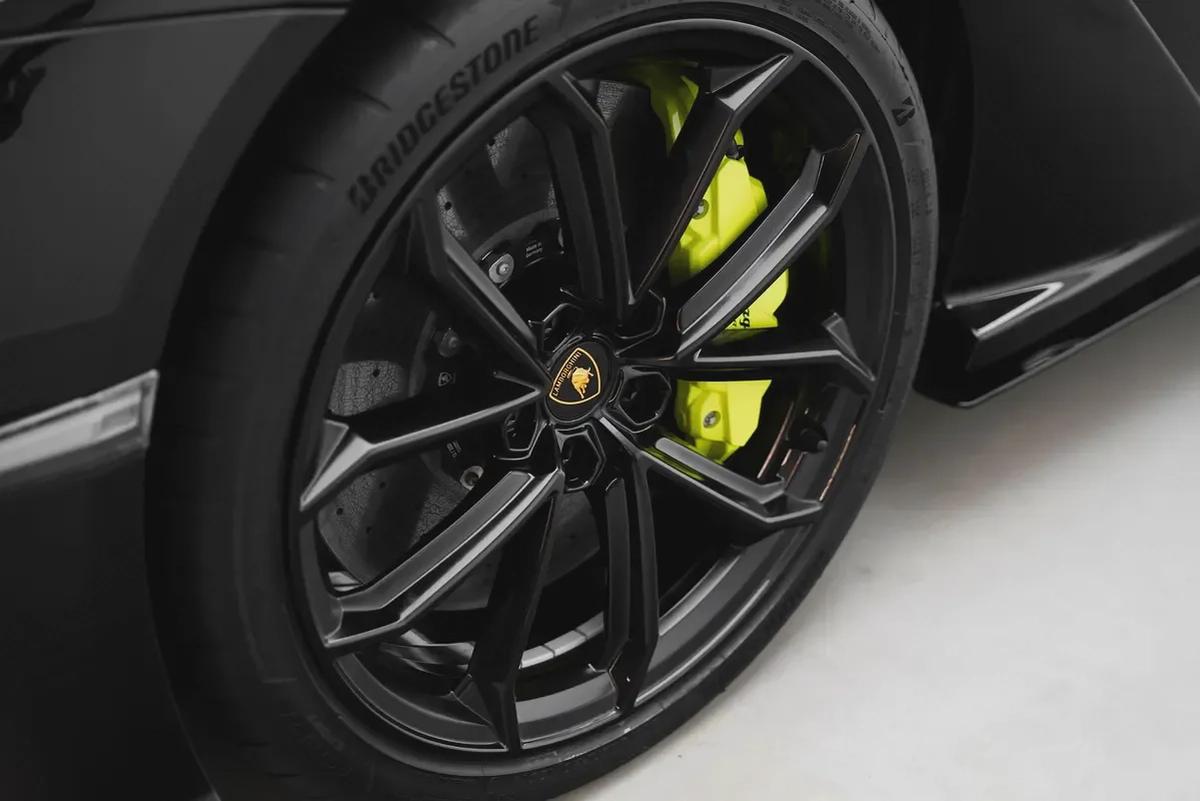 2024 LAMBORGHINI REVUELTO-5-5