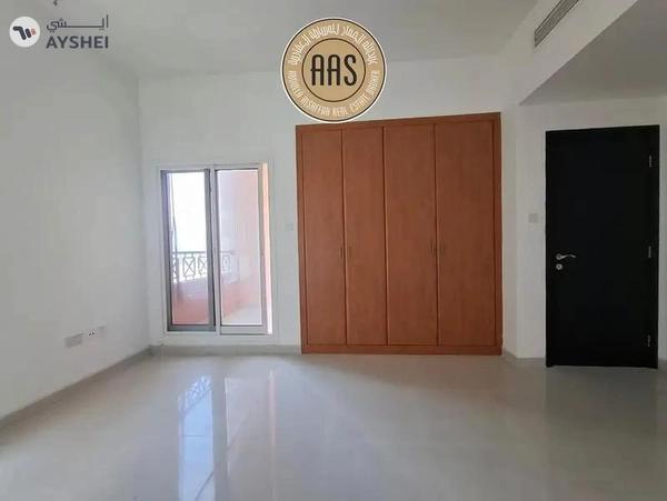 In prime location Chiller free huge 2bhk with all facilities