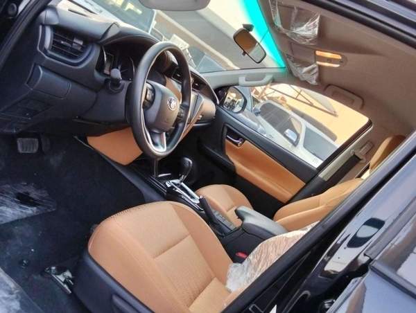 Toyota Fortuner Toyota Fortuner 2.4 Basic 2024