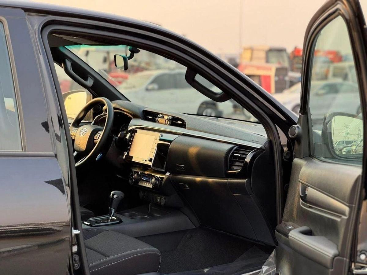 Toyota Hilux GLX 2.7L Double Cab Utility 4WD A/T-6-6