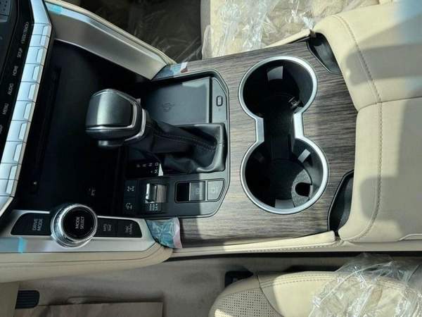 Toyota Land Cruiser VXR 3.5L