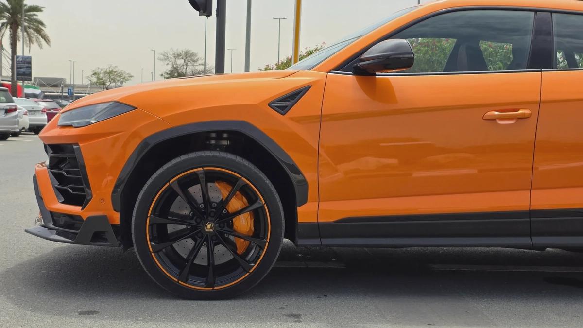 Lamborghini Urus (Orange 99k)-4-4