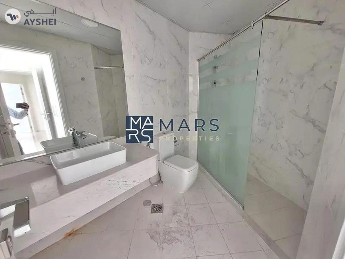 Free AC, Enjoy the Best Standards ,3bhk Apartment-4-4