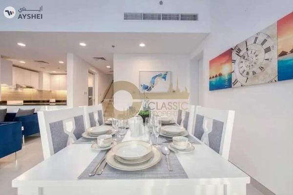 VACANT | 2 BR TOWNHOUSE | FULLY FURNISHED