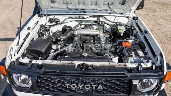 Toyota Land Cruiser 70 LC 76 4.2 M\T 2025