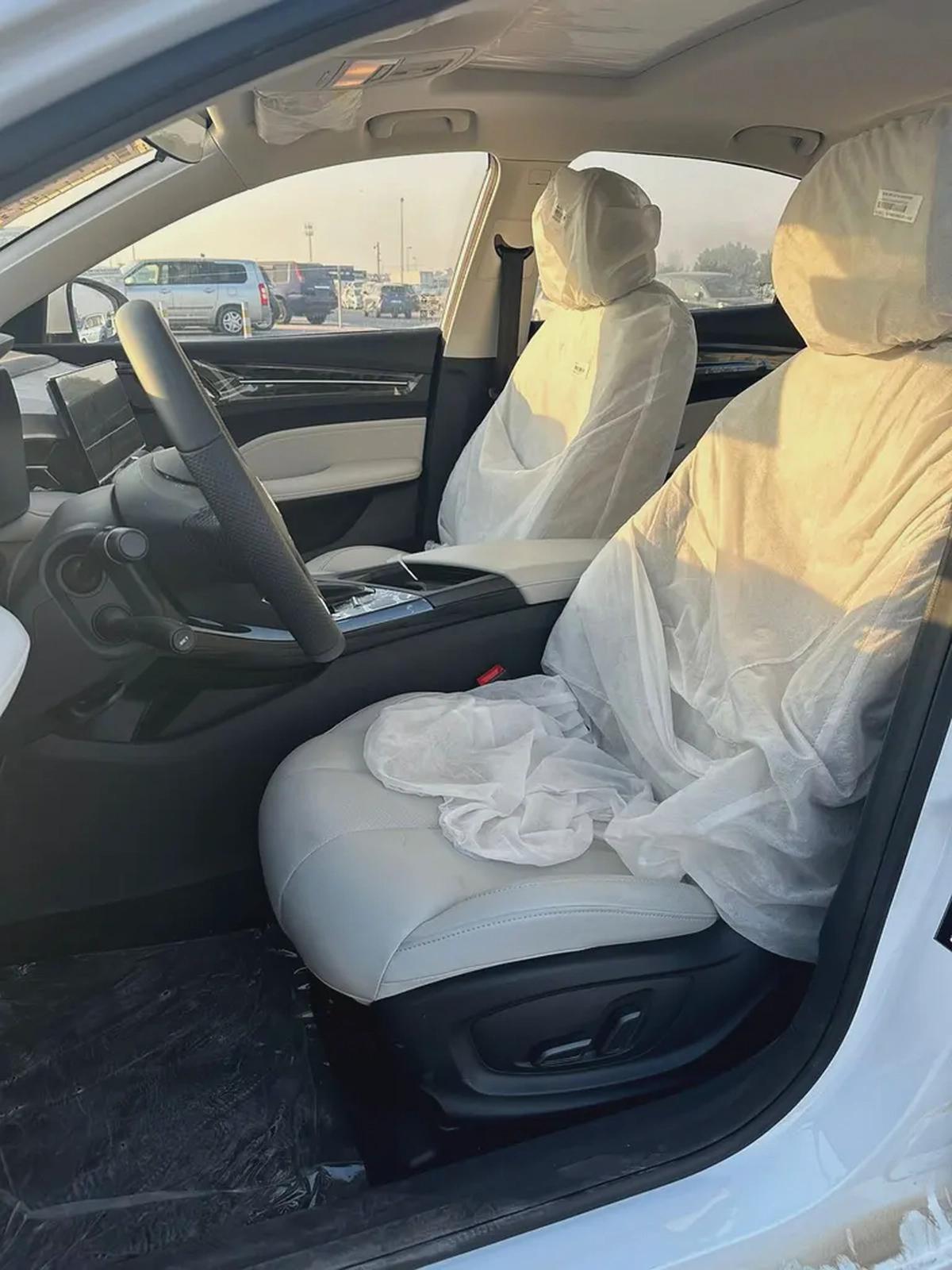 MG 5 GCC MODEL 2025 1.5L PETROL-9-9