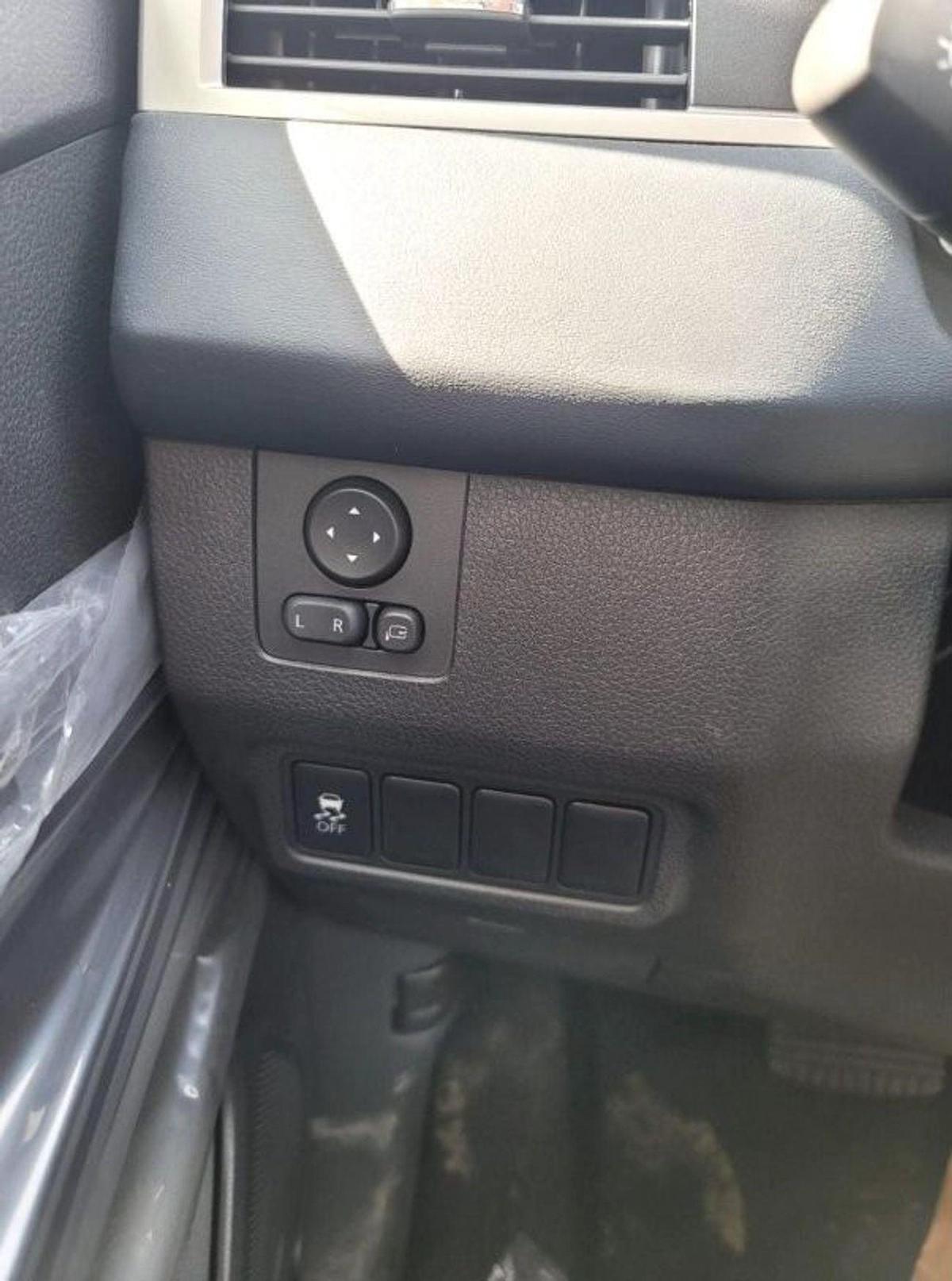 Mitsubishi Xpander XPANDER CROSS 2024-13-13