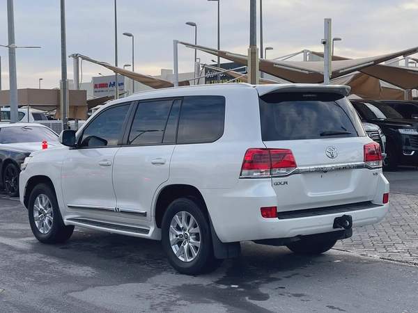 Toyota Land Cruiser GXR 2020 - GCC Specs - Excellent Condition