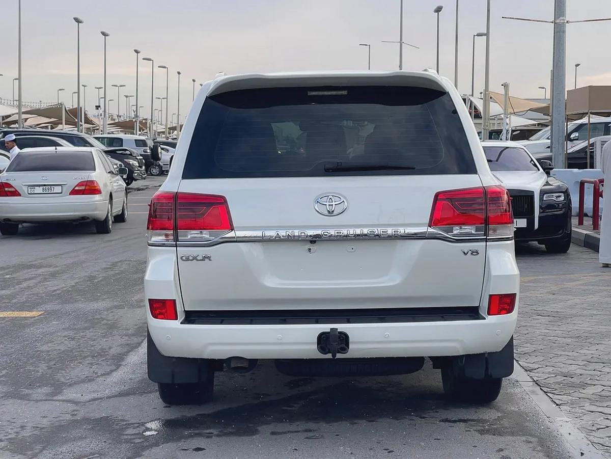 Toyota Land Cruiser GXR 2020 - GCC Specs - Excellent Condition-4-4