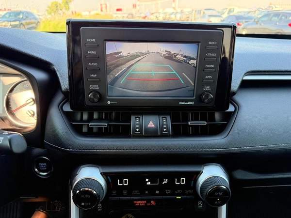 Toyota RAV4 XLE premium 2.5L Full option