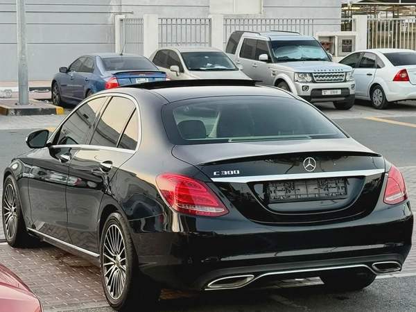 Mercedes C300 - 2015, American specs, full option, in excellent condition.
