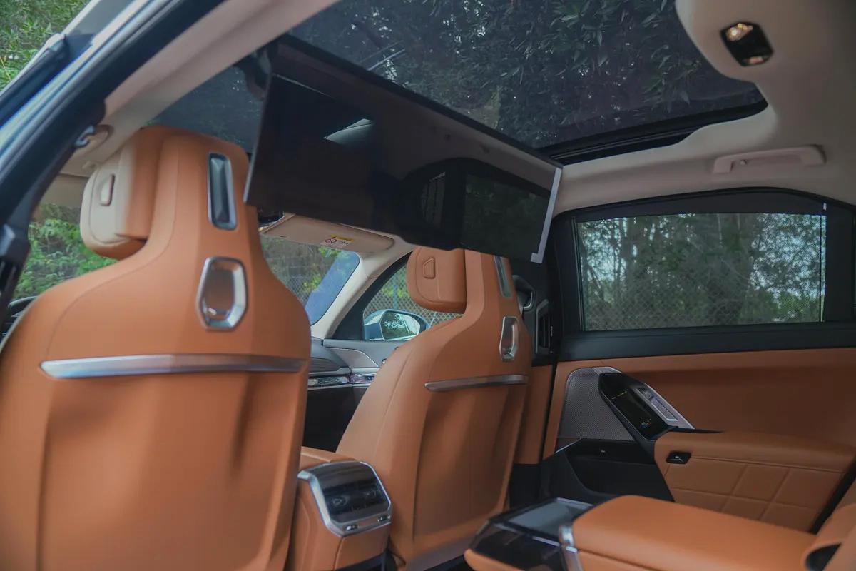 BMW 735i Exclusive – 2026 | Brand New | GCC | AED 425,000-12-12