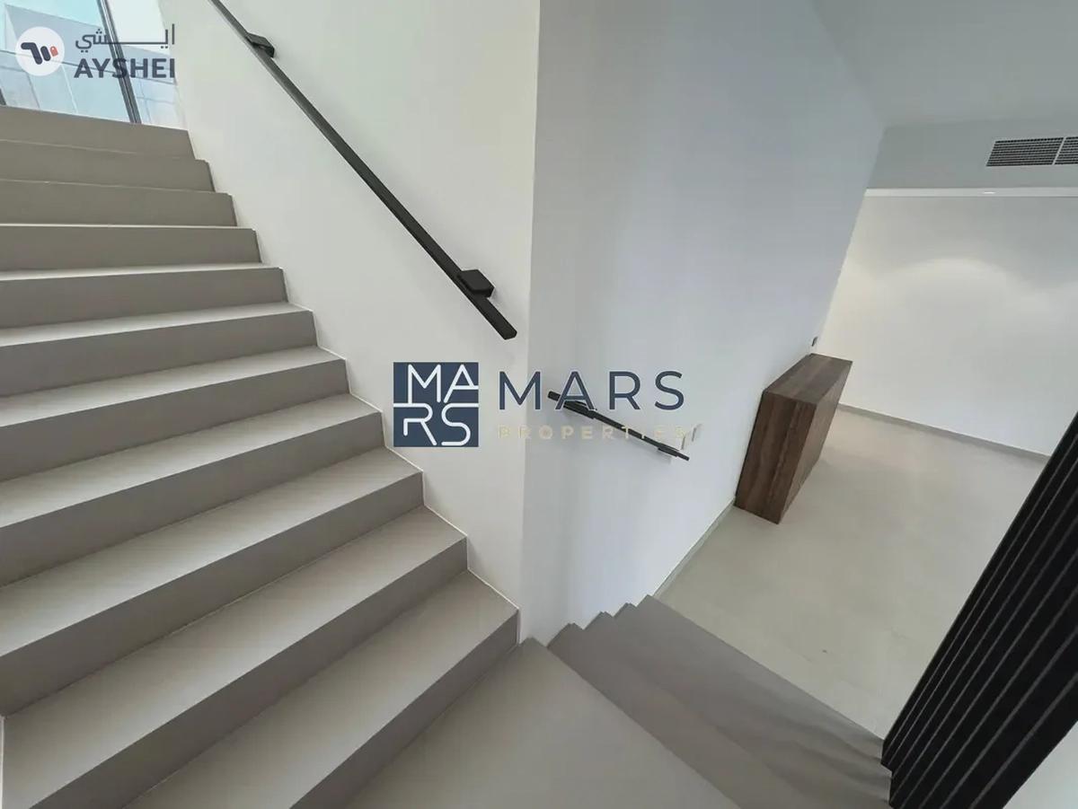 Spacious 3BR Middle unit in Green Community | Ready to move-11-11