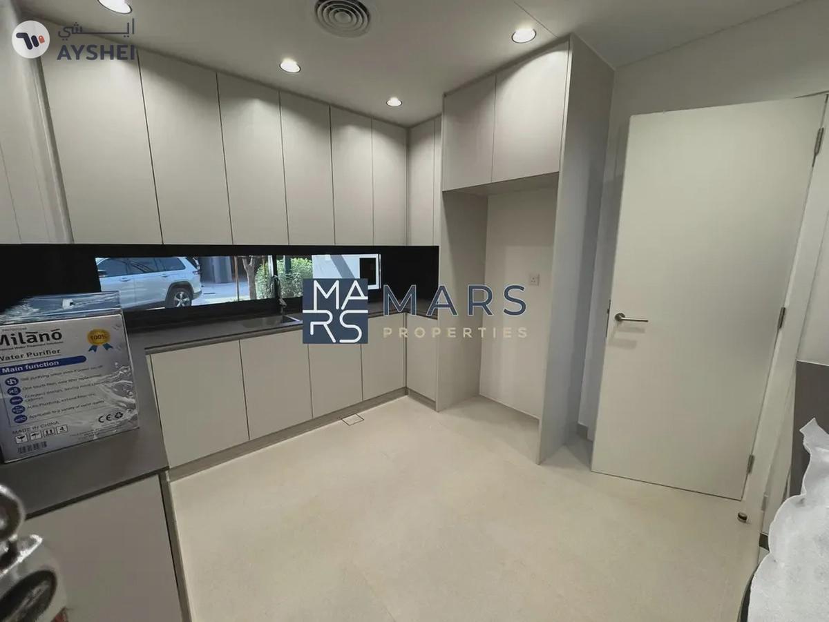 Spacious 3BR Middle unit in Green Community | Ready to move-19-19