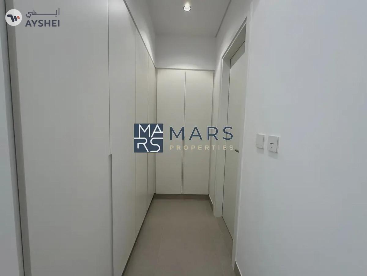 Spacious 3BR Middle unit in Green Community | Ready to move-4-4