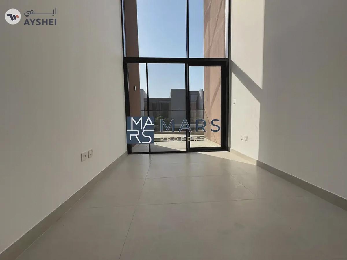 Spacious 3BR Middle unit in Green Community | Ready to move-8-8