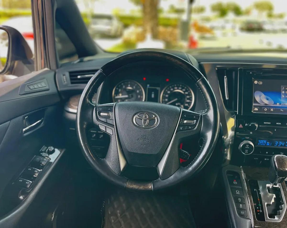2020 Toyota Alphard EXECUTIVE LOUNGE - Japanese Specs-9-9