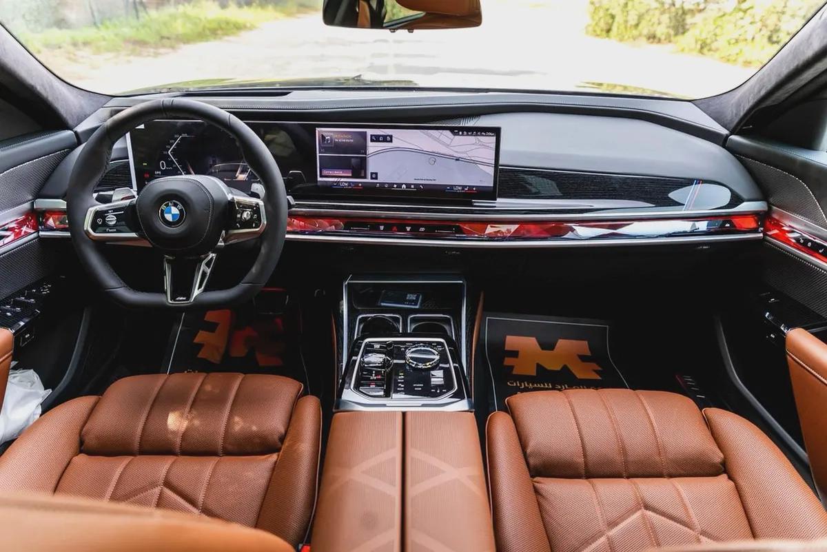 BMW 735i Luxury + M Kit – 2026 | Brand New | GCC | AED 410,000-14-14