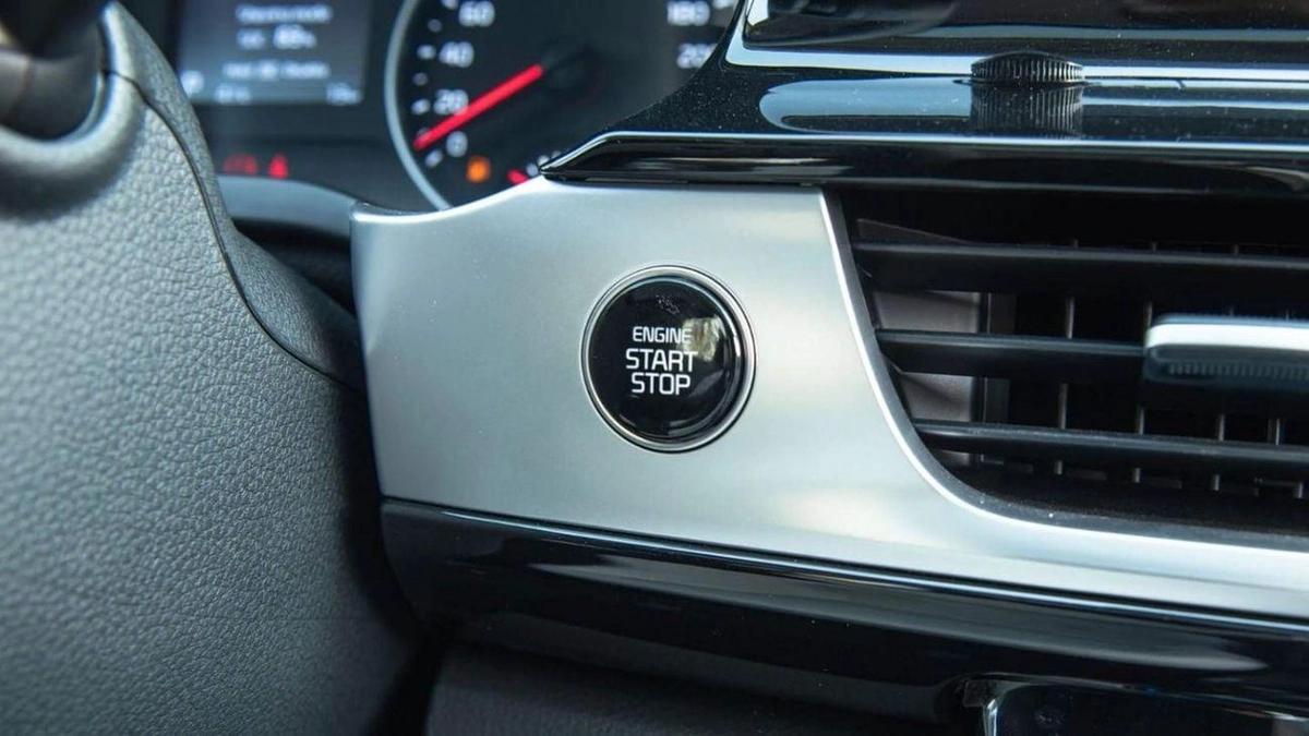 Kia Seltos SELTOS 1.6L-6-6