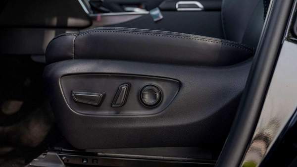 Toyota Land Cruiser LC VX 3.3D\(LHD) TOYOTA LAND CRUISER LC300 VX 3.3D AT MY2025 – BLACK