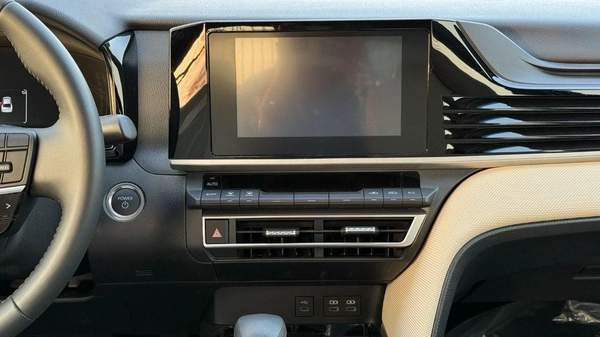 Toyota Camry Toyota Camry HEV LV Hybrid 2.5L (GCC) - 2025