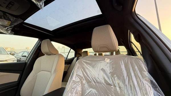 Toyota Camry Toyota Camry HEV LV Hybrid 2.5L (GCC) - 2025