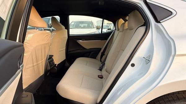 Toyota Camry Toyota Camry HEV LV Hybrid 2.5L (GCC) - 2025