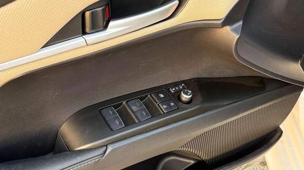 Toyota Camry Toyota Camry HEV LV Hybrid 2.5L (GCC) - 2025