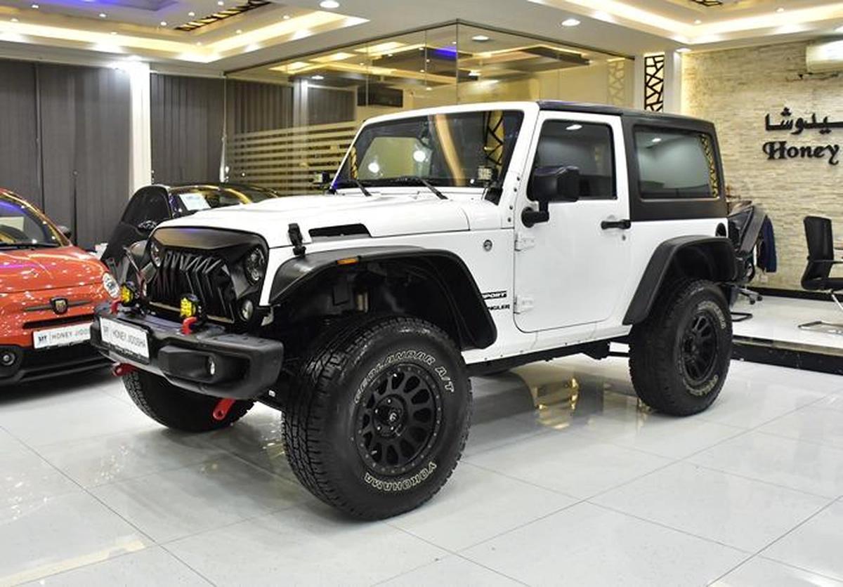 Jeep Wrangler Sport ( 2017 Model ) in White Color GCC Specs-7-7