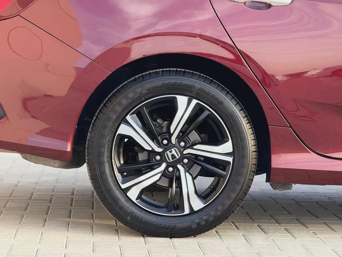 Honda Civic 2018-13-13