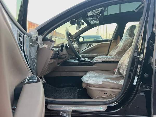 Kia K8 2024 GT-Line combines luxury and sporty performance