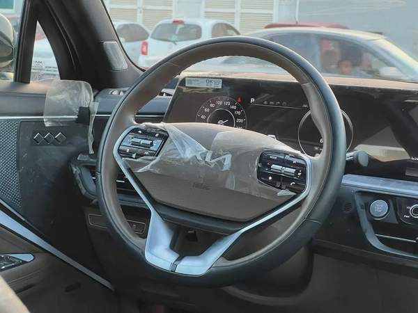 Kia K8 2024 GT-Line combines luxury and sporty performance