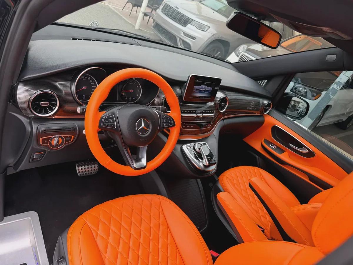 Mercedes-Benz V-Class V250 GCC 2020 Full Maybach Kit-10-10