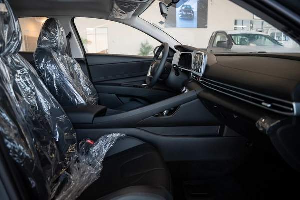 HYUNDAI ELANTRA 1.5 CHINESE SPECS 2025 MODEL FULL OPTION