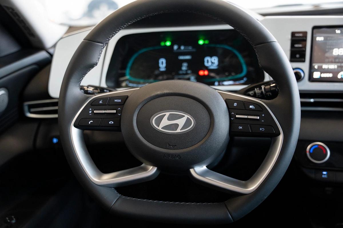 HYUNDAI ELANTRA 1.5 CHINESE SPECS 2025 MODEL FULL OPTION-12-12