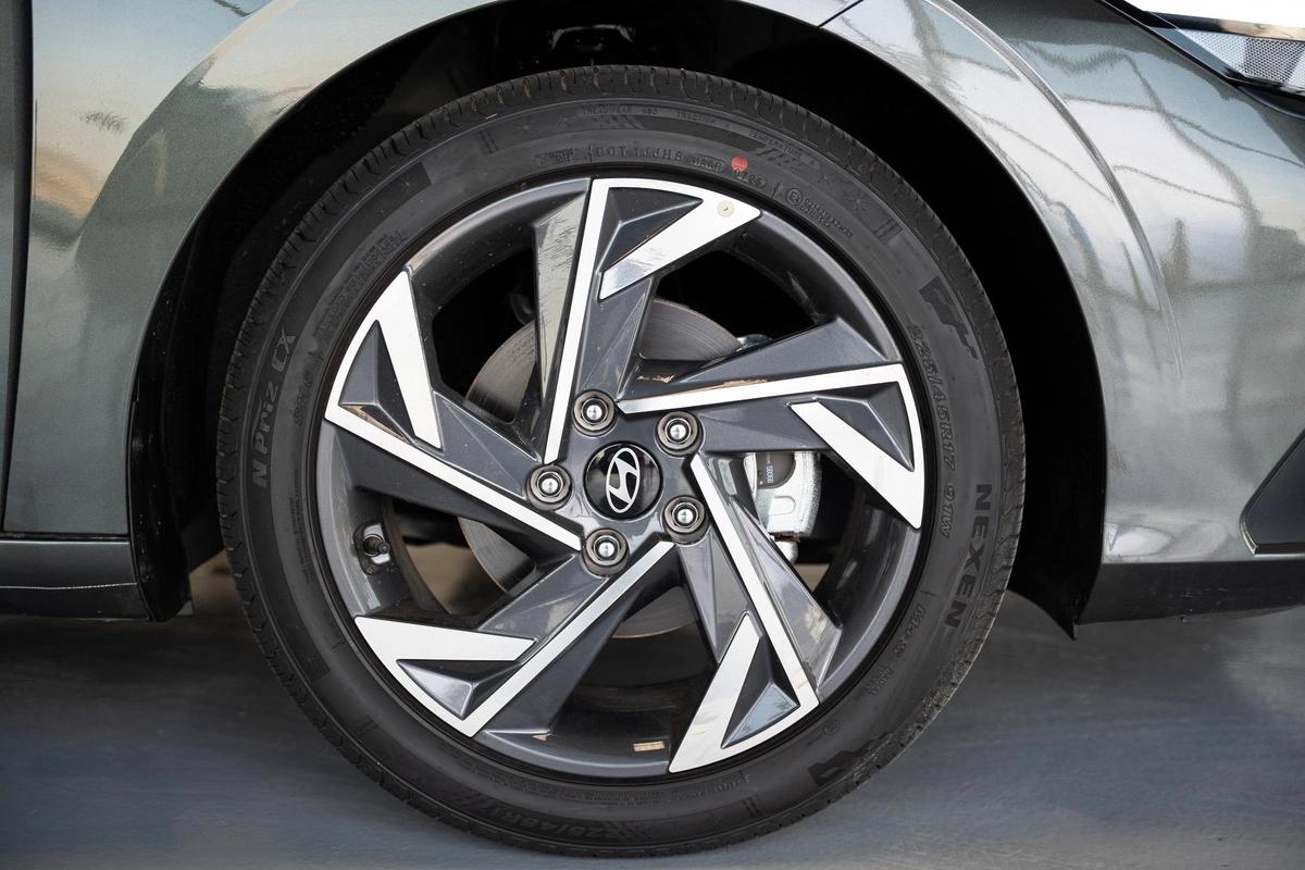 HYUNDAI ELANTRA 1.5 CHINESE SPECS 2025 MODEL FULL OPTION-21-21