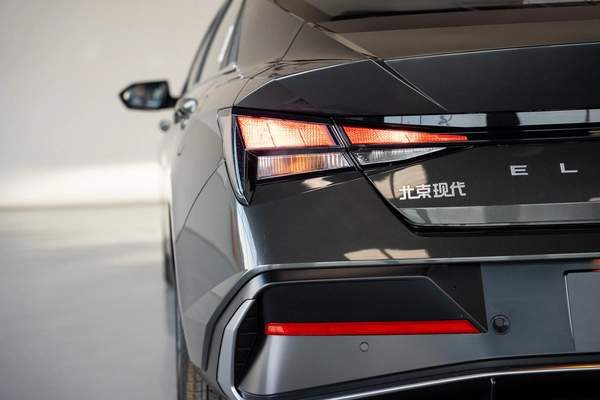 HYUNDAI ELANTRA 1.5 CHINESE SPECS 2025 MODEL FULL OPTION