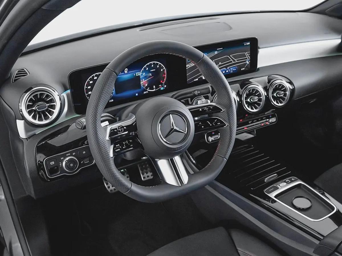 3,460 AED / 60 months | 0% DP | 2026 Mercedes Benz A200 / Delivery Mileage Mercedes Warranty-6-6