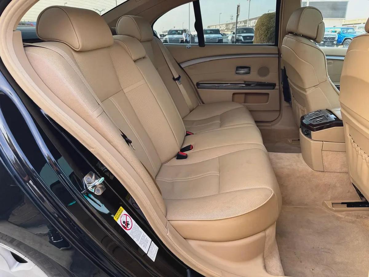 BMW | 7 SERIES | 750i | 2007 | BEIGE INTERIOR | ONLY : 85,885 KM | JAPAN IMPORT | CLEAN TITLE-16-16