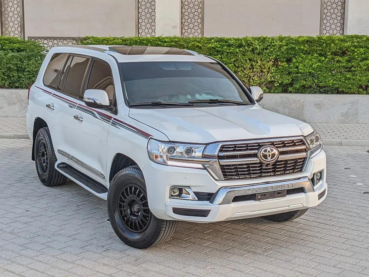 TOYOTA LAND CRUISER 2008 FACELIFTED 2021 VXR GCC IN EXCELLENT CONDITION-0-0