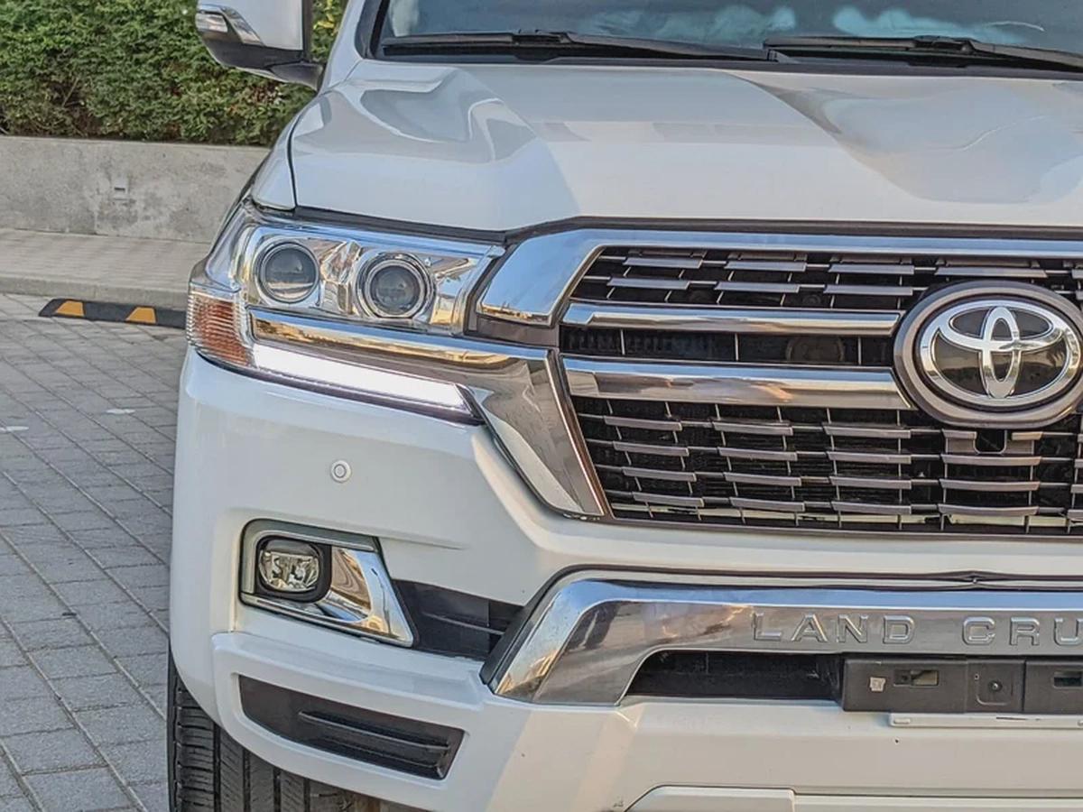 TOYOTA LAND CRUISER 2008 FACELIFTED 2021 VXR GCC IN EXCELLENT CONDITION-16-16