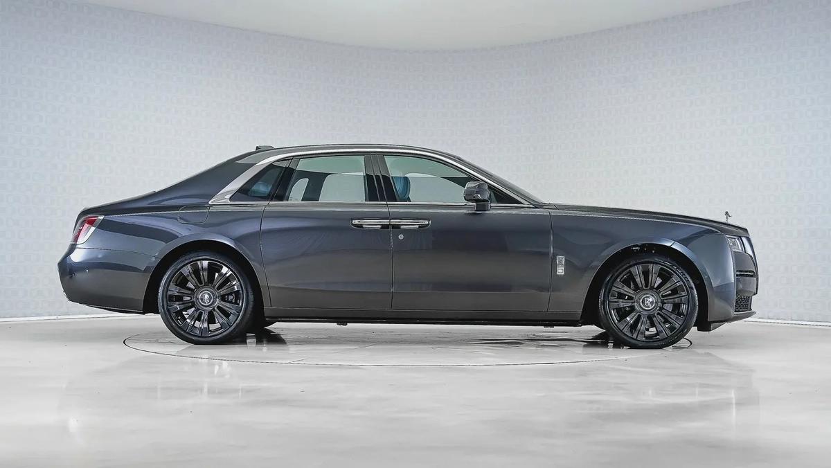 Ghost Silver badge | AED 13,224 PM | Up to 3 Years Unlimited Warranty | GCC-2-2