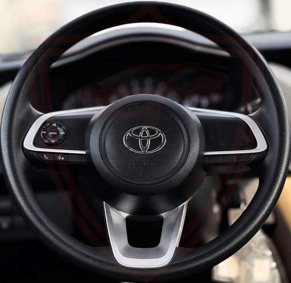 Used Toyota Yaris 2023