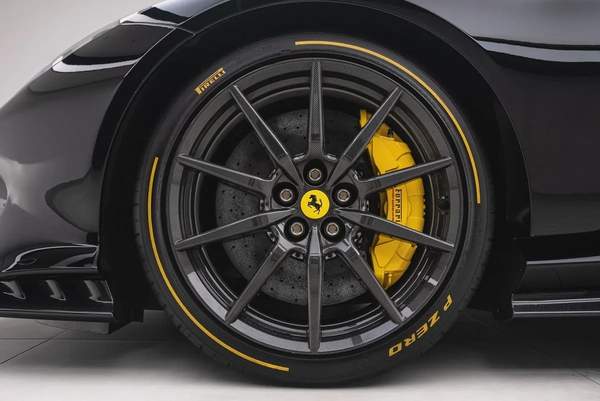 2023 FERRARI 812 COMPETZIONE.
