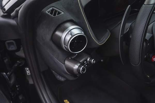 2023 FERRARI 812 COMPETZIONE.