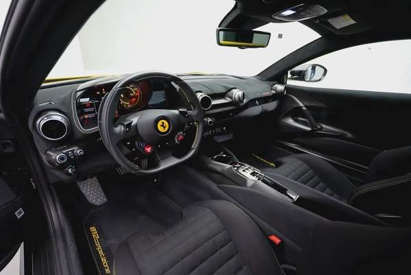 2023 FERRARI 812 COMPETZIONE.