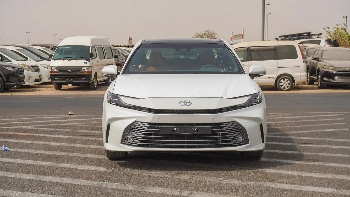 TOYOTA CAMRY LUMIER 2.5L HYBRID FULL OPTION MODEL 2025-0-0