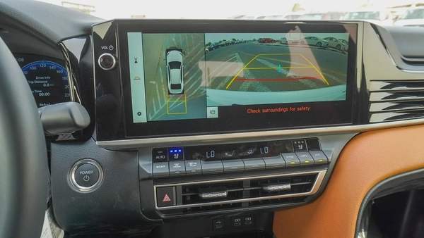 TOYOTA CAMRY LUMIER 2.5L HYBRID FULL OPTION MODEL 2025