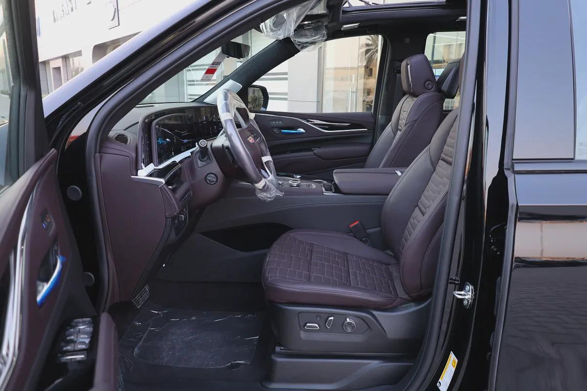 CADILLAC ESCALADE 600 SPORT PLATINUM-0KM-2024-GCC SPECS-UNDER WARRANTY SERVICE-BRAND NEW-9-9