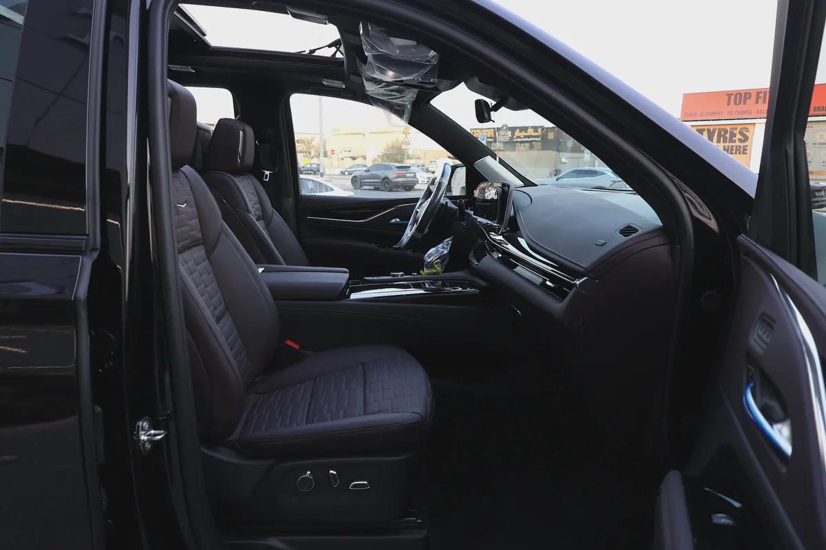 CADILLAC ESCALADE 600 SPORT PLATINUM-0KM-2024-GCC SPECS-UNDER WARRANTY SERVICE-BRAND NEW-16-16